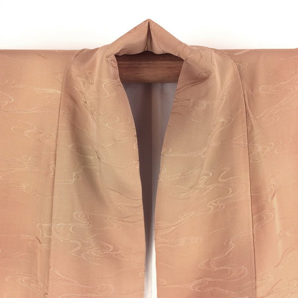 Vintage Japanese Kimono Pure Silk Peach Kawa River Pattern Embroidery Kimono - collar close up