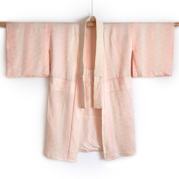 Vintage pink silk kimono - front